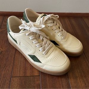 Saye Modela ‘89 in cactus